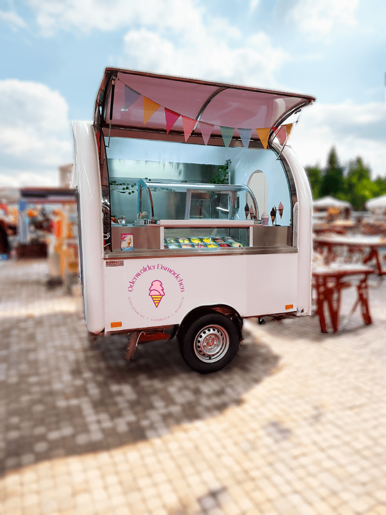 Eis Buddy Eiswagen mit Logo